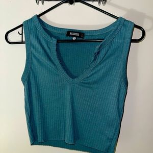 Cute green crop top with front slit size 4